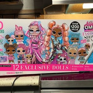 Lol surprise fashion show mega runway!!!